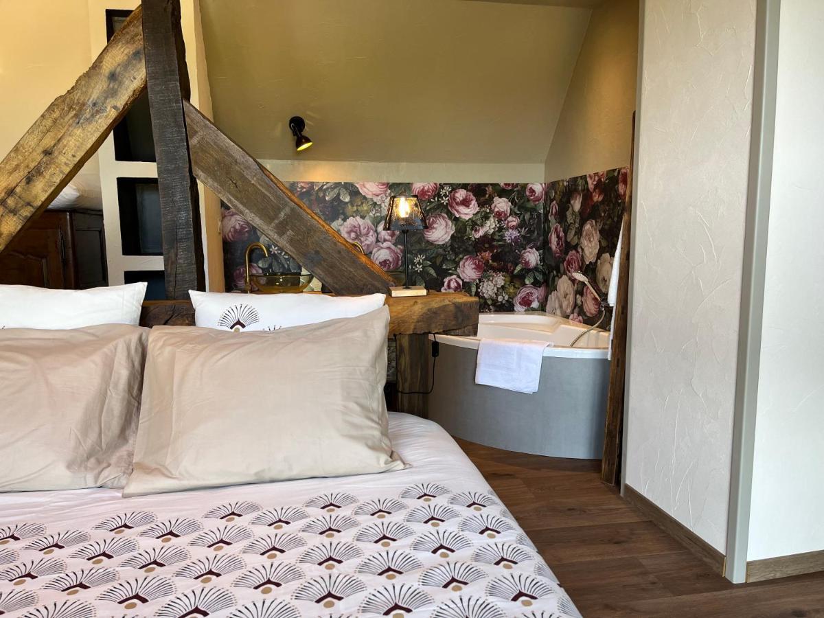 Maison D'Hote Avec Sauna Et Jacuzzi A La Campagne Les Portes du Coglais Eksteriør bilde