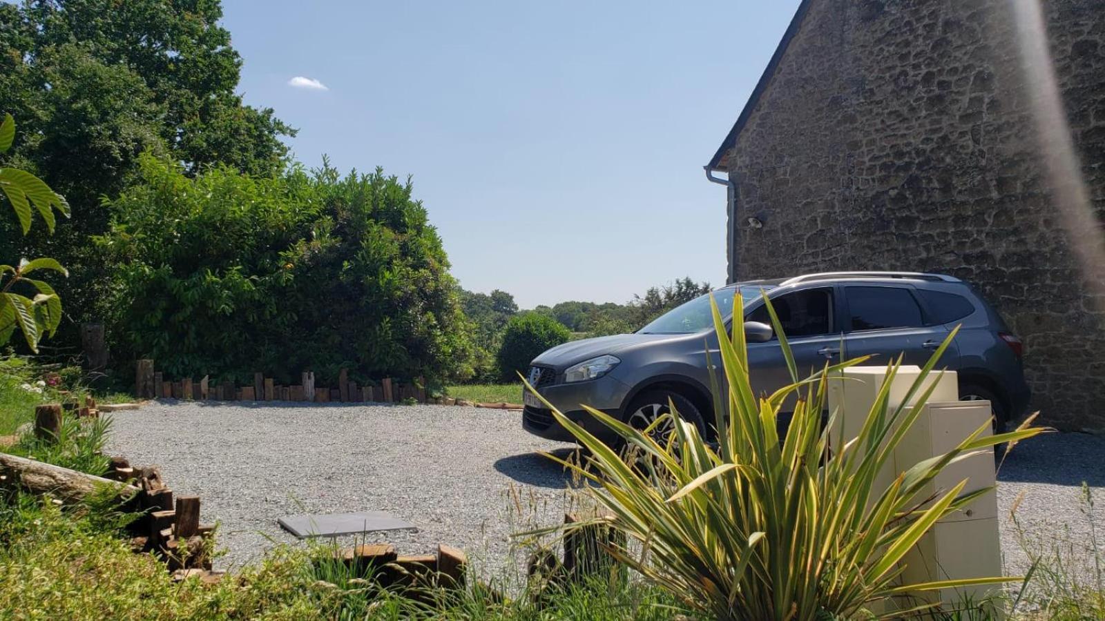 Maison D'Hote Avec Sauna Et Jacuzzi A La Campagne Les Portes du Coglais Eksteriør bilde