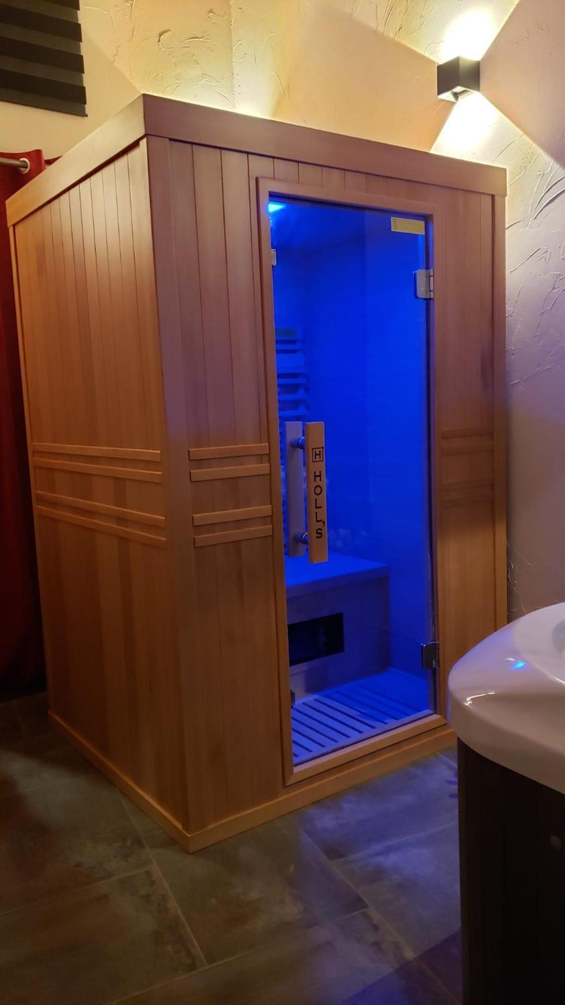 Maison D'Hote Avec Sauna Et Jacuzzi A La Campagne Les Portes du Coglais Eksteriør bilde